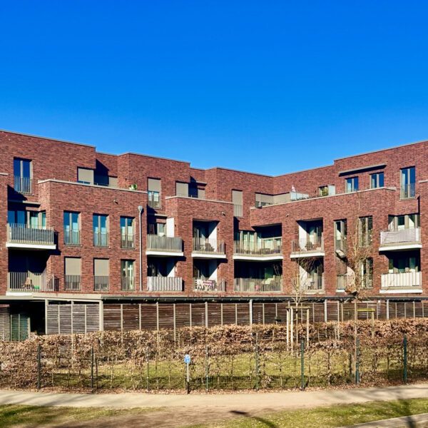 barrierearm & komfortabel : 2-zimmer wohnung mit balkon im stadtkern